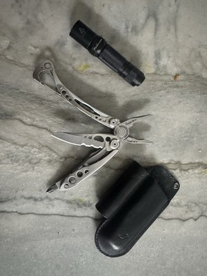 Leatherman Skeletool Multi Tool 