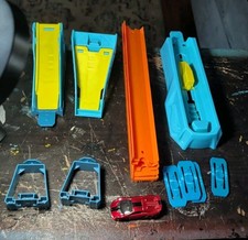 2019 Hot Wheels Track Builder Long Jump Pack - Many Hot Wheel Items Available