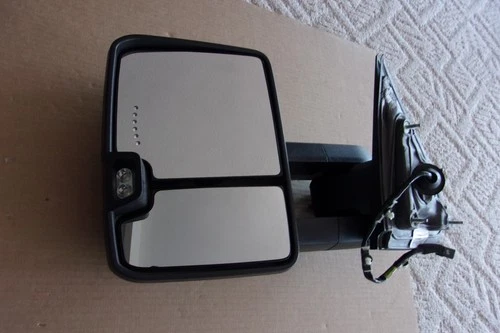 2017 2018 2019 CHEVY SILVERADO 1500 LEFT TOW MIRROR OEM 84228887 NEW