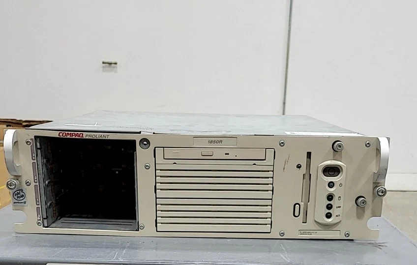 Compaq proliant 1850r pl1850r Server 2*INTEL PENTIUM III SEE NOTES - Image 2 of 4