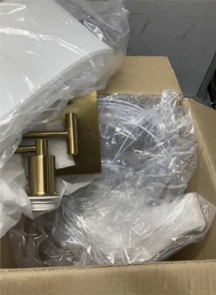 SAFAVIEH Lillian Mod Contemp Arandela de Parede Dourada CONJUNTO-2, Caixa Aberta / NOVO NUNCA USADO - Imagem 2 de 2