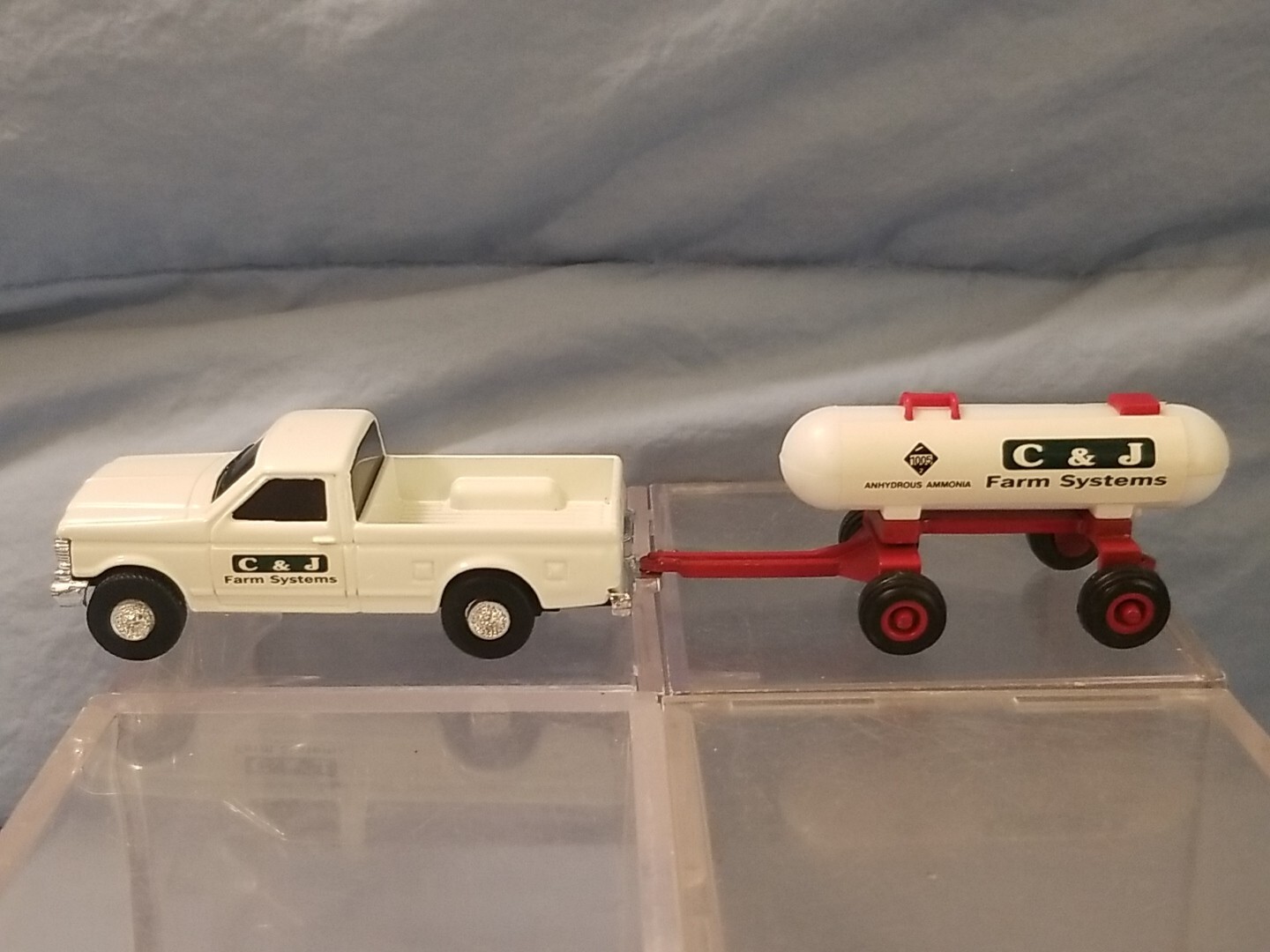 Picture 1 of 8