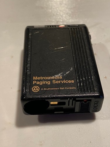 2 téléavertisseurs anciens non fonctionnels avec 1 étui (Pagenet/Metromedia) *occasion* a2 - Photo 2 sur 10