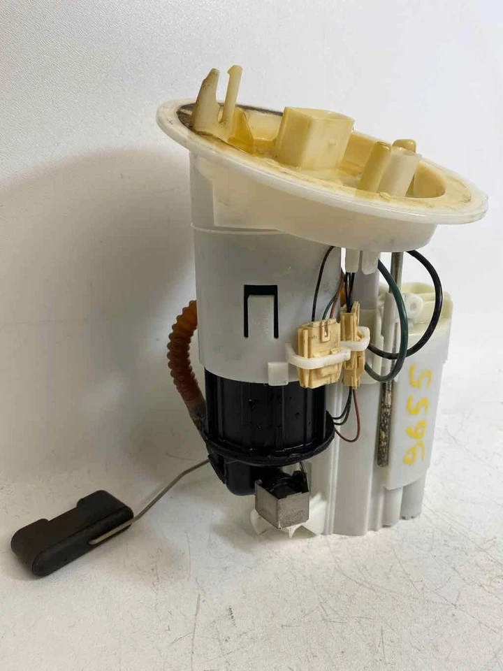 Conjunto de bomba de combustible 8K0919051G probado para 09-12 AUDI A4 QUATTRO sedán 2,0 L Foto 2 de 4