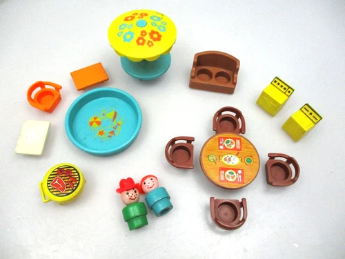 Vintage Little People Lot Patio Set Swimming Pool Washer Dryer Dining Table