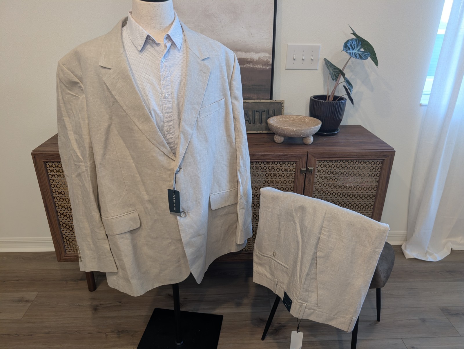 Perry Ellis Big & Tall Men's Suit 54R 48x32 Ivory Linen Blen