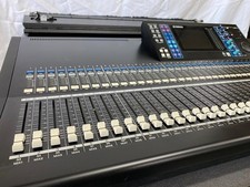 Yamaha LS9-32 Mischpult im Rollcase