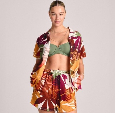 NWT~ Vitamin A sz XS Short Sleeve Cover Up Shirt Tropical Botanical print Pp45
