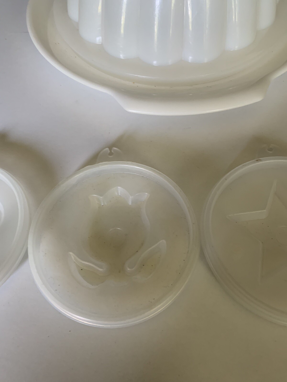 Vintage Tupperware Jello Mold Jel-N-Serve Gelatin w/ 3 Lids 5 Piece Set