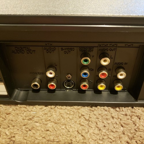 FUNAI VCR Recorder VHS/DVD Combo Player (No Remote) Model DV220FX4 - Picture 4 of 9