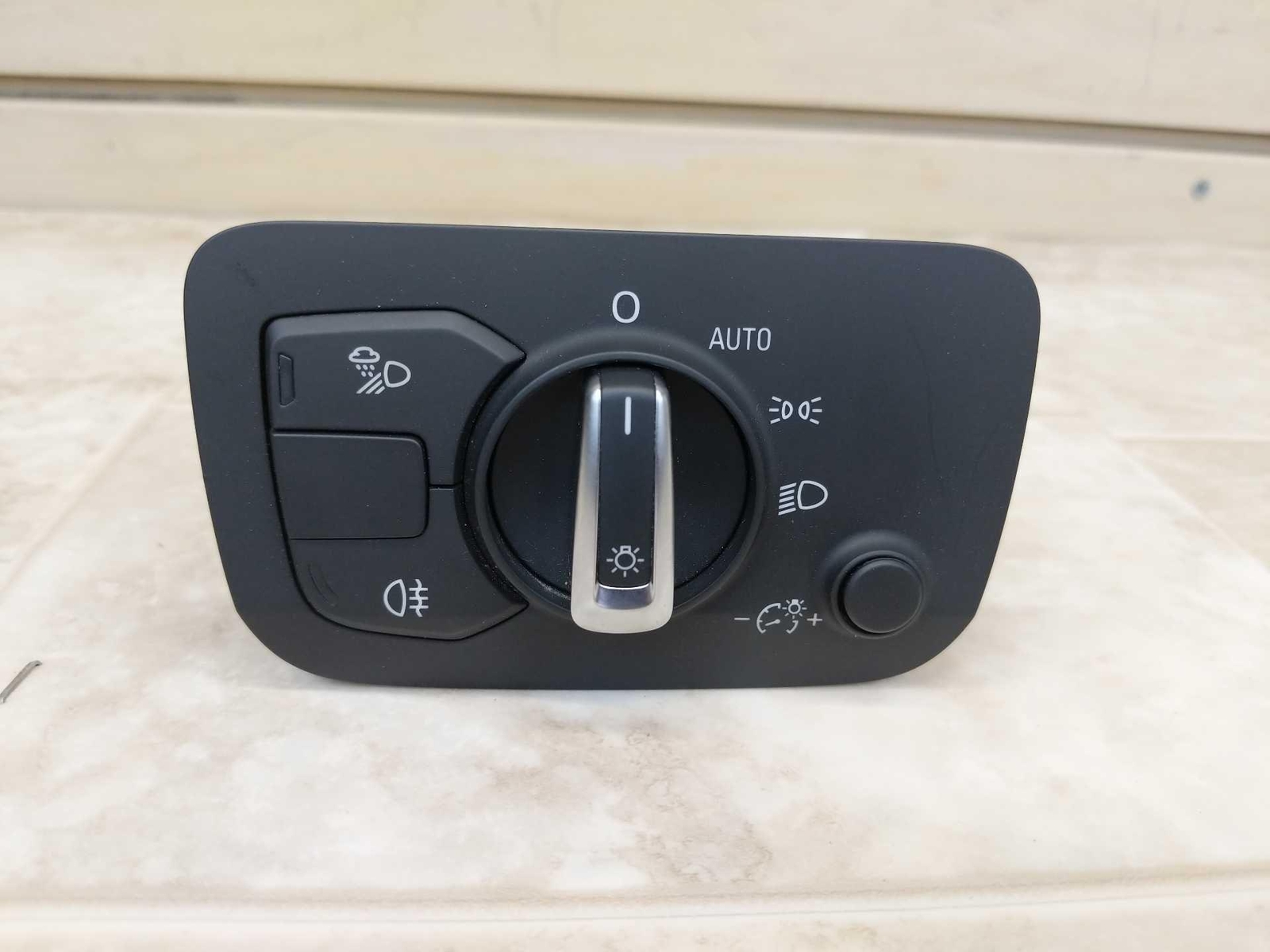 2017-2022 Audi R8 OEM Headlight Control Switch P/ 4S0941531