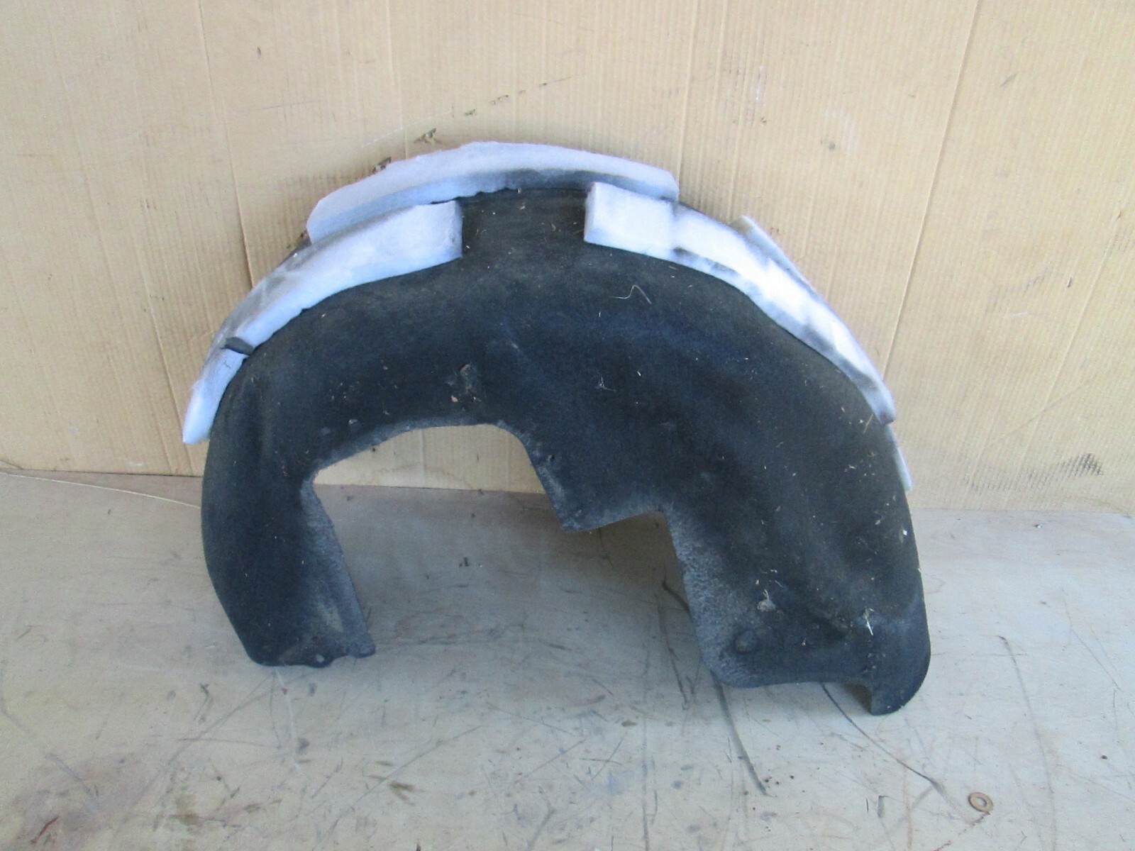 Maserati Quattroporte  05 - 13  LH Rear Wheel House / Liner # 67883900