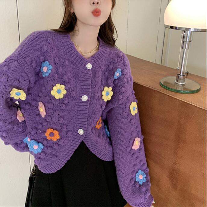 Women's 2022 Fashion Round Neck 3D Flowers Short Knitted Women's 2022 Fashion Round Neck 3D Flowers Short Knitted