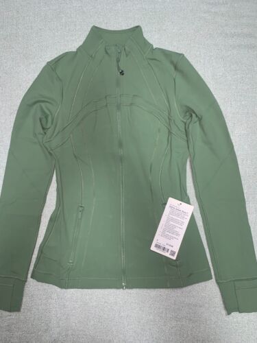 Lululemon NWT Define Jacket Nulu size 8 Desert Green