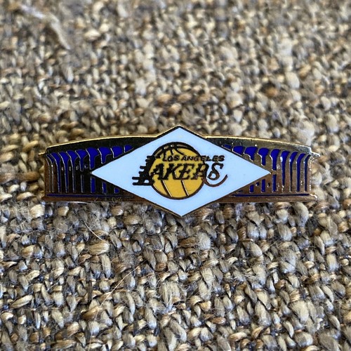 Ancienne épingle à chapeau revers Lakers Forum