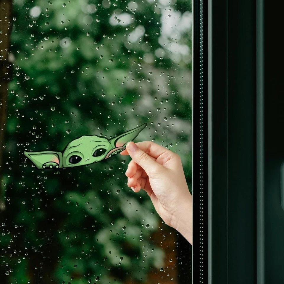 Paquete de 2 calcomanías adhesivas de vinilo Peeking Baby Yoda de 5 pulgadas para automóviles, camionetas, camionetas, SUV Foto 2 de 2