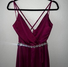 Fashion Nova Women’s Formal Dress Size Large With Zipper, Floor Length.