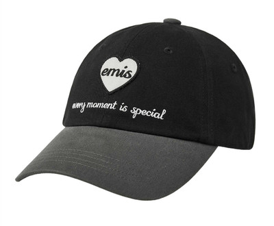 Korean Brand EMIS Heart Wappen Tone On Tone Ball Cap Casual Lifestyle Hat Black