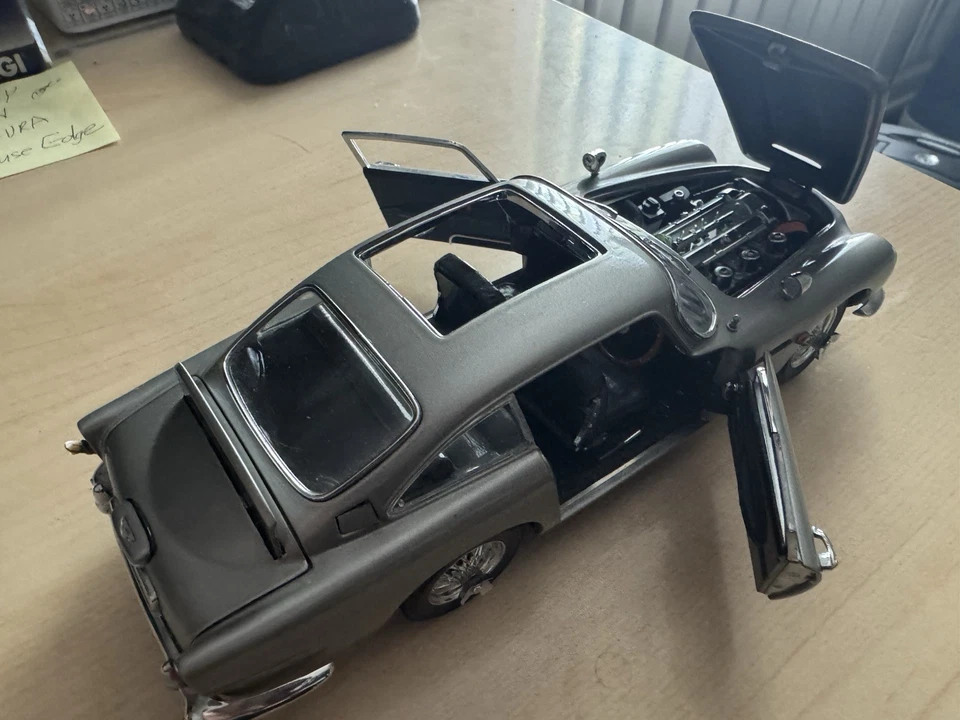 Danbury/Franklin Como Nuevo 007 Aston Martin Db5 James Bond Foto 2 de 4