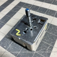 GE OEM Cooktop Stove Burner Infinite Switch WB24T10012 - Tested