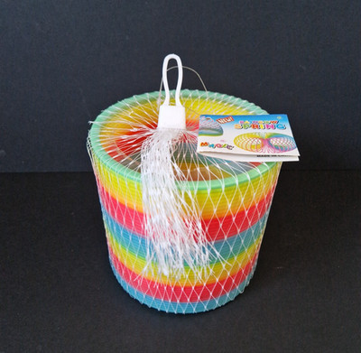Neues riesiges Regenbogen Frühling federndes Slinky Spielzeug - 15 cm bunt klassisch Retro-Stil