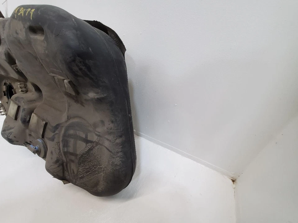 2010-2012 LINCOLN MKS Fuel Tank FWD 20 Gallon AG139002CA Foto 4 de 4