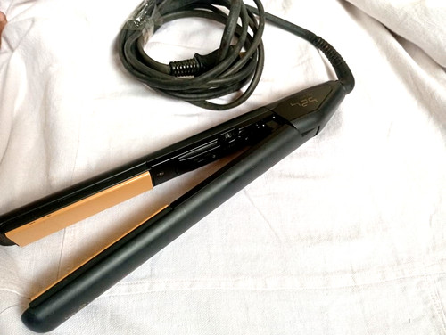 GHD Gold Styler GI-J2028S GHD Original Professional Styler Hair Straighteners