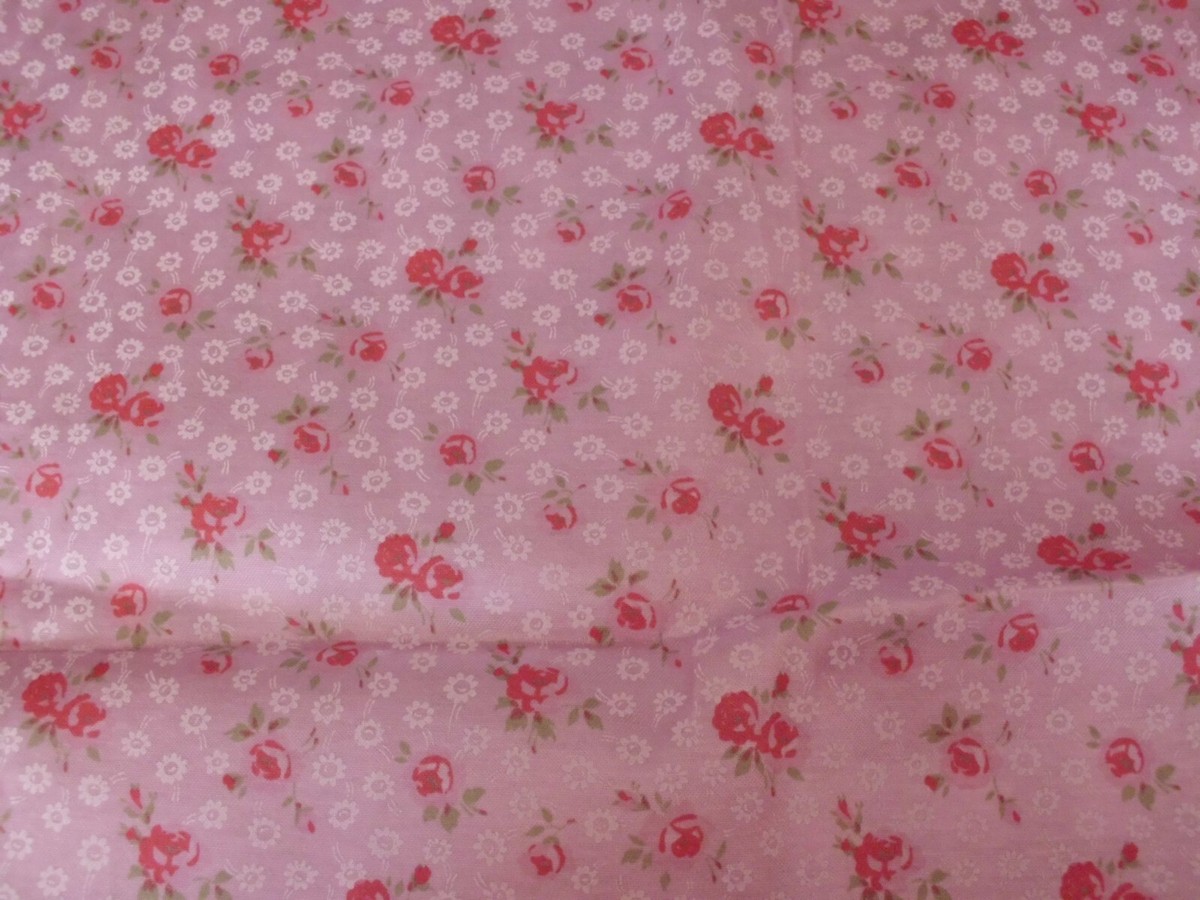 Coupon De Tissu Pilou Ancien - Motif Petites Fleurs Multicolores - Dimensions 43 X 85 Cm - Coton