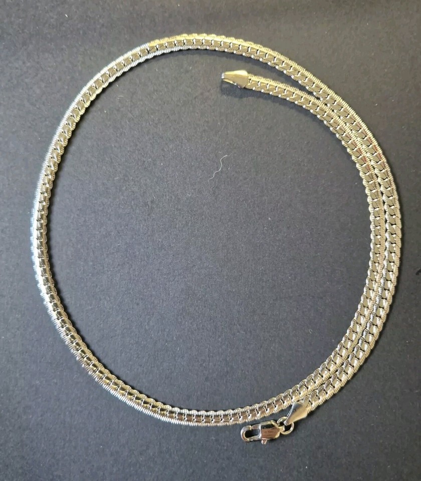 4 X STAINLESS STEEL ANTI ALLERGY JEWELLERY. 3 NECKKACES AND 1 BRACELET