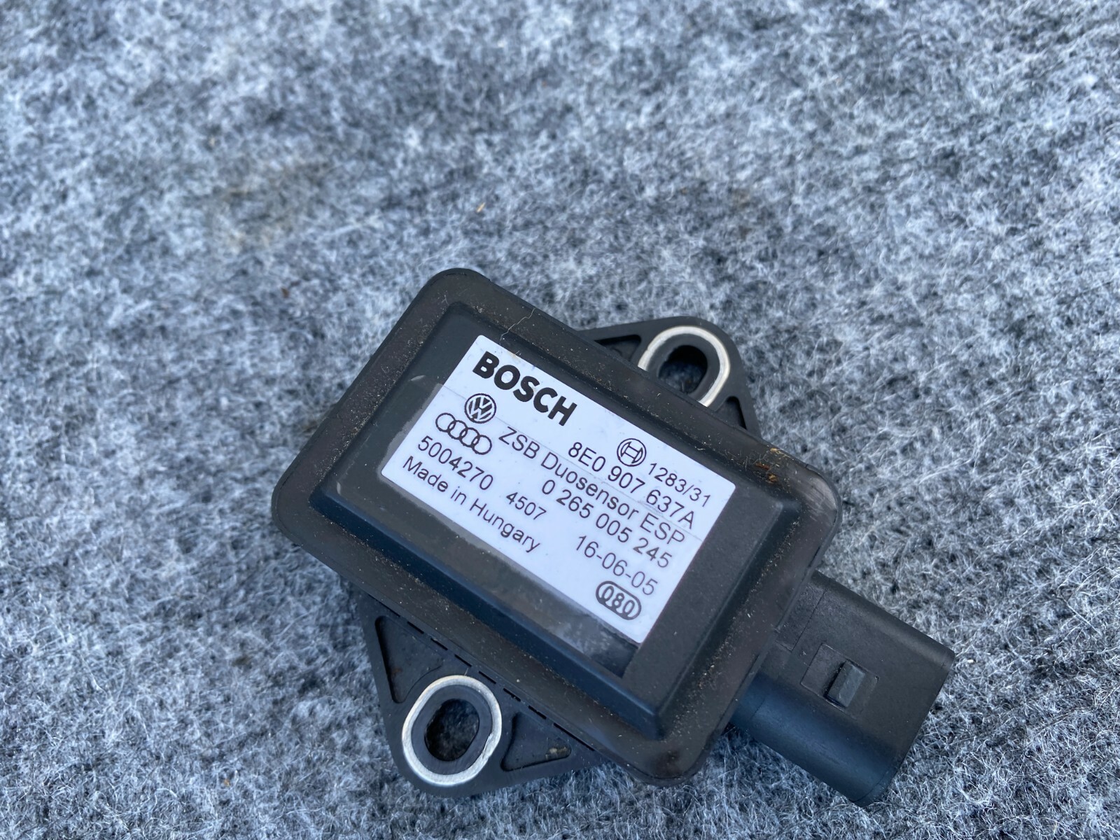 YAW SPEED SENSOR MODULE 8E0907637 CONTINENTAL GT GTC FLYING SPUR OEM (05-10)