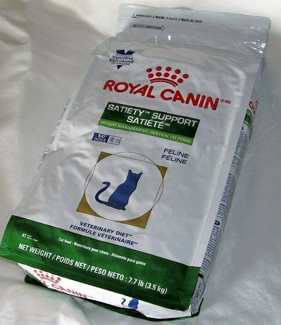 royal canin satiety support cat food