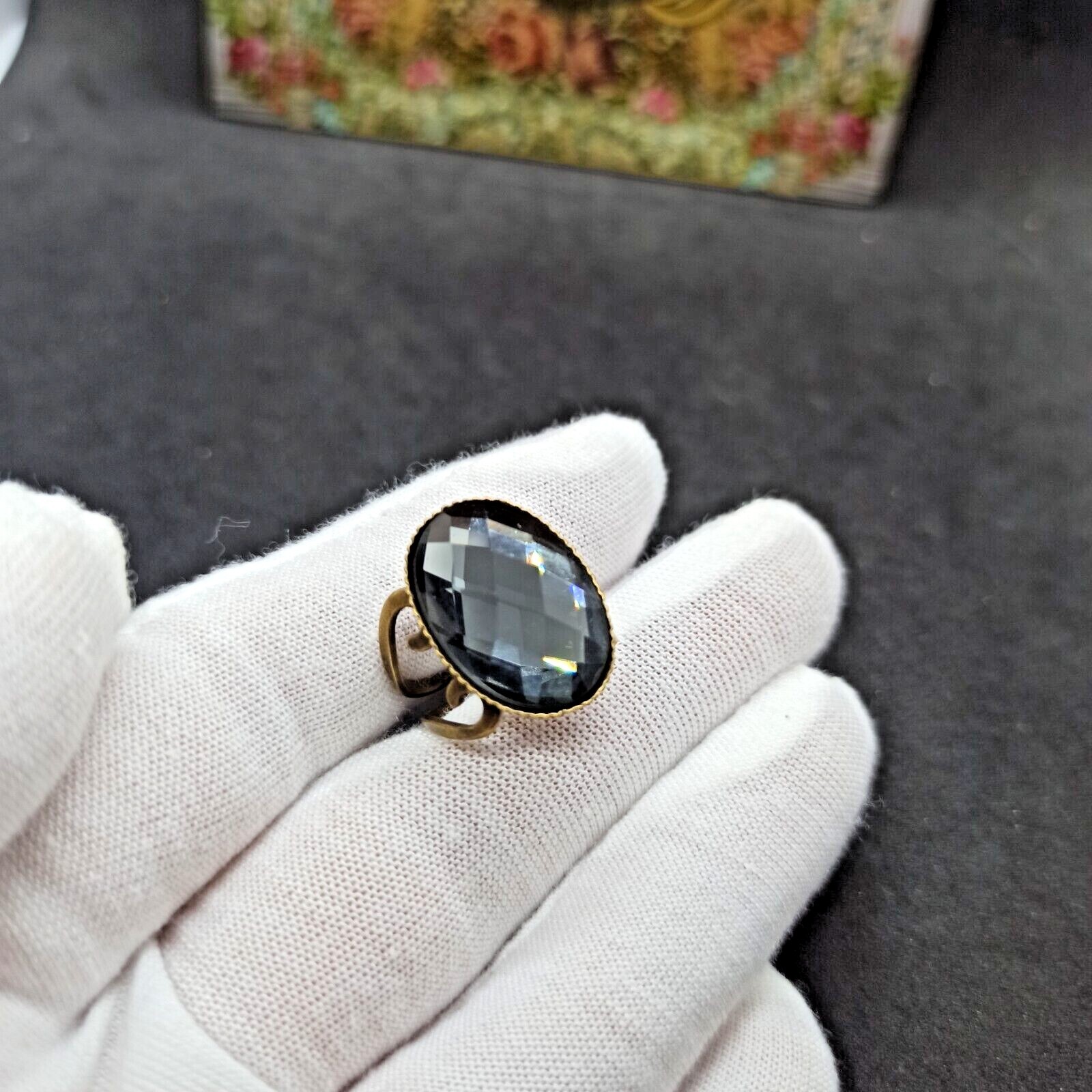 Michal Negrin Ring Oval Cocktail Gray Glass Crystal Cabochon Retro New Gift Box