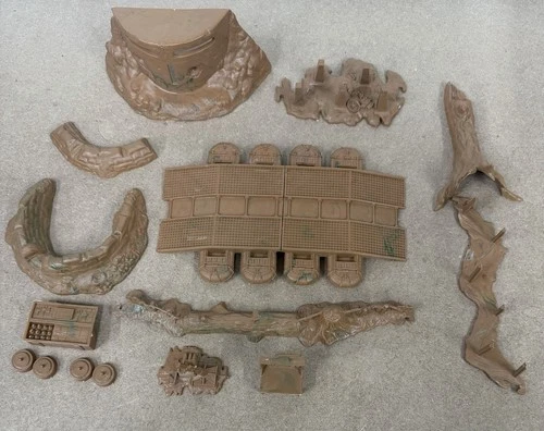 Vintage Marx Battleground Playset Marblized Accessories Lot