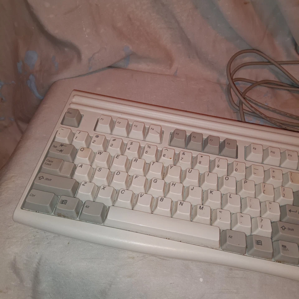 Vintage Mitsumi Keyboard KPQ-E99ZC-13 - Image 3 of 4