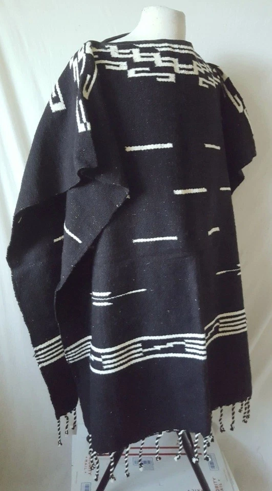 Poncho Clint Eastwood Espaghetti Lana Occidental - Réplica Icónica Trilogía Dólar Foto 3 de 4