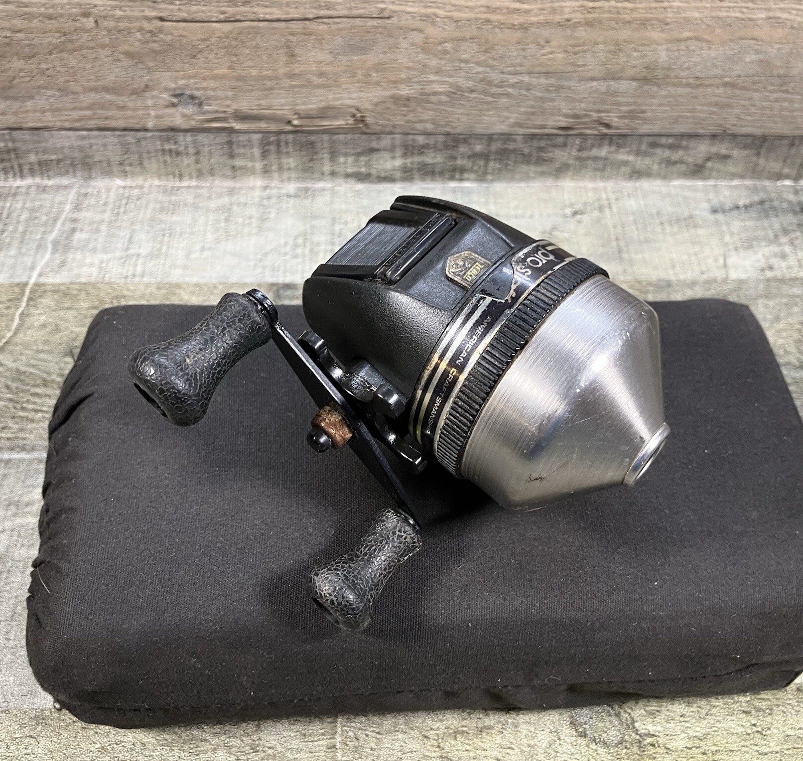 Zebco Pro Staff FT25 SpinCast Fishing Reel Professionally Cl