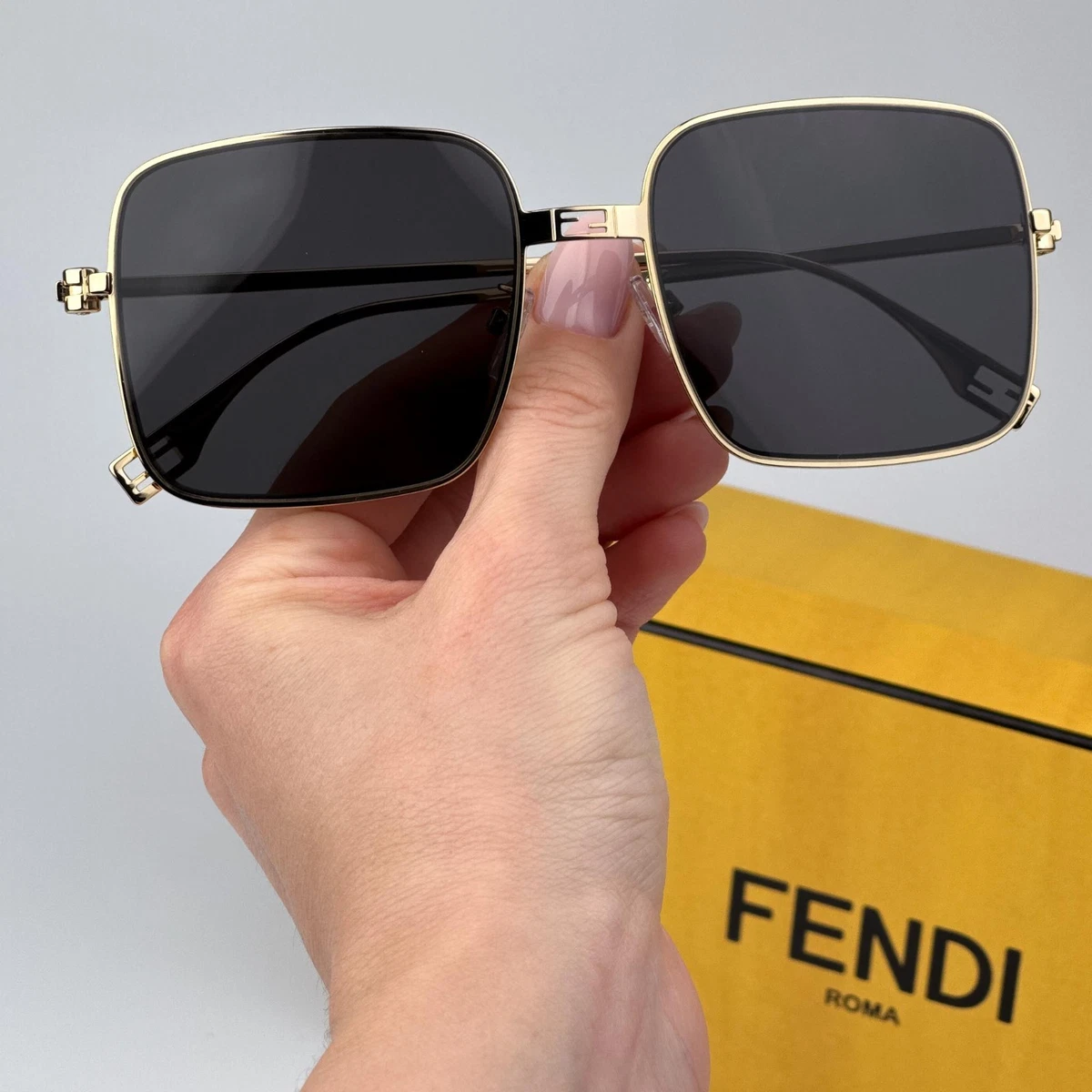 NEW!!! FENDI Sunglasses FE40123U 30A Authentic FENDI BAGUETTE 40123 Gold Fashion Sunglasses FE40123U 30A main image 2