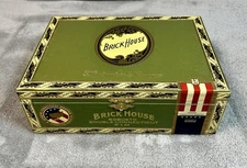 Brick House Wooden Cigar Box Robusto Double Connecticut Green 8x6x3 w/Cigar Card