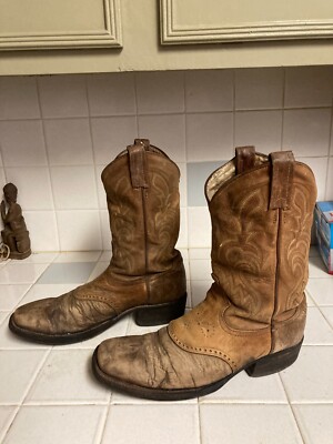 Beautiful Worn Patina Tony Lama Brown Leather Roper Boots  display picture 3