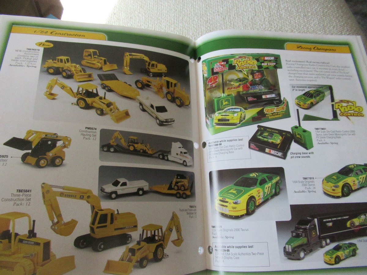 TOMBRAIDERパンフレット 1999 ERTL John Deere tractor toy catalog brochure 32 pages