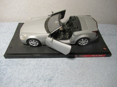 cadillac xlr diecast model cars