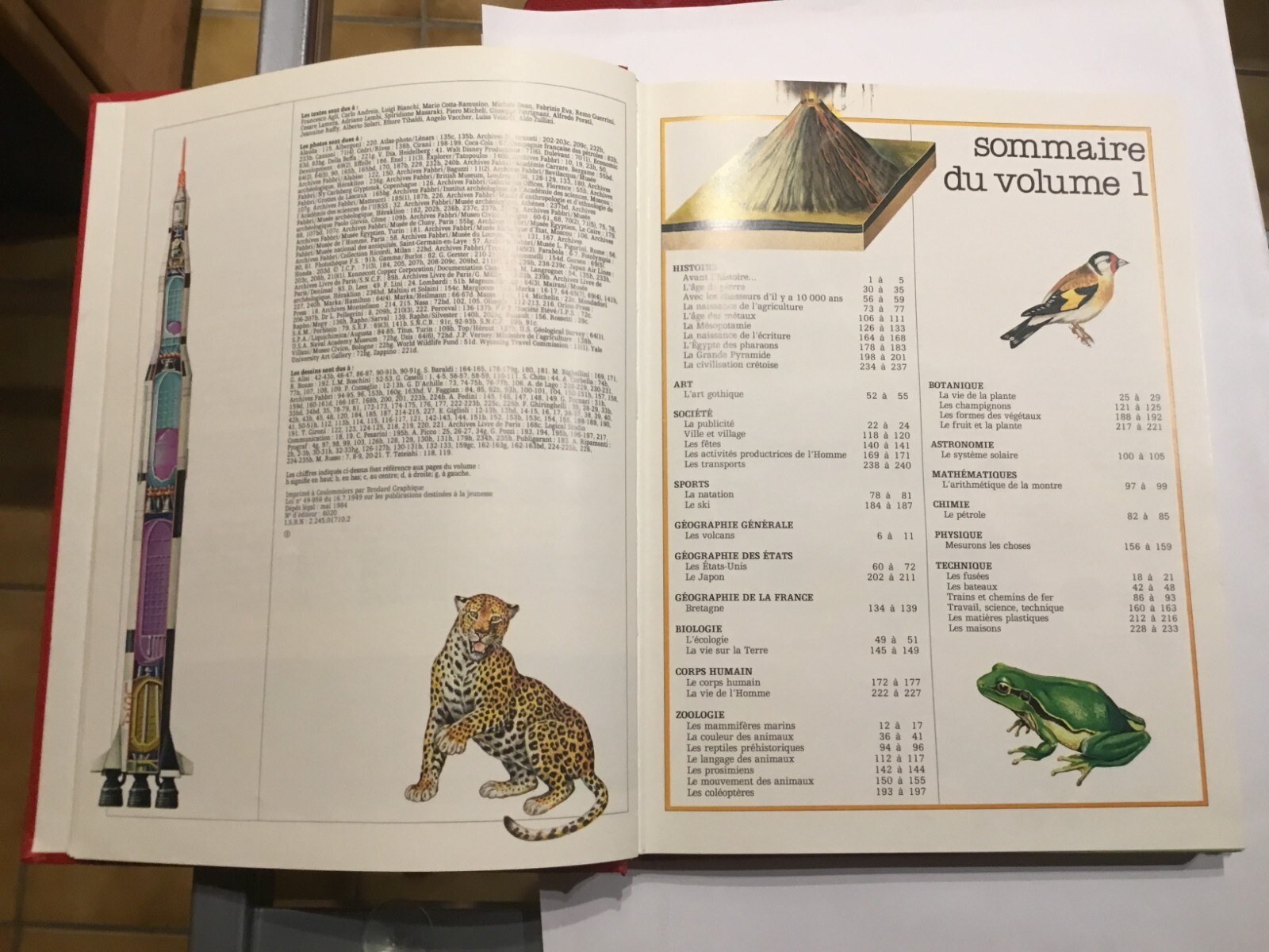 encyclopédie tout l univers, édition totale le livre de paris hachette