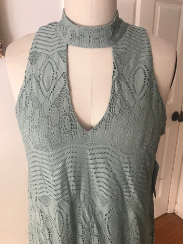 City Studio Women’s Sleeveless Dress Cutout High Neck Size Medium New