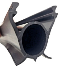 Bodendichtung f&uuml;r Krispol/ Sectionaltor EPDM schwarz Garagentor 2600&ndash;6100 mm