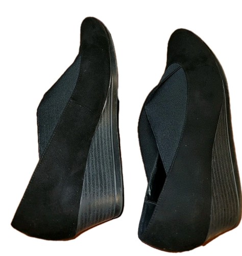 Impo Stretch Women's Slip on Shoes 8.5 Black Faux Suede 1 inch wedge - Picture 3 of 6