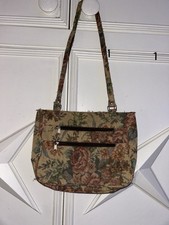 Women  s Floral Tapestry Shoulder Bag Multicolor Zip Closure Inner Pockets