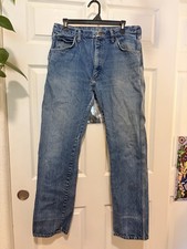 Vintage Wrangler Straight-Leg Blue Denim Jeans