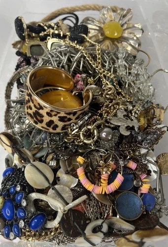 5lb Bulk Jewelry Lot Vintage & Modern Wearable Resell Costume Fashion Jewelry J2