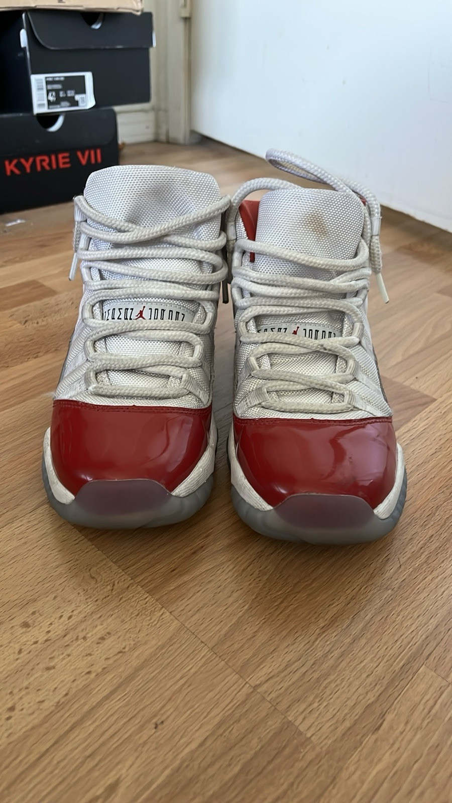 Jordan 11 Cherrys “NO BOX” Size 6 | eBay display picture 1