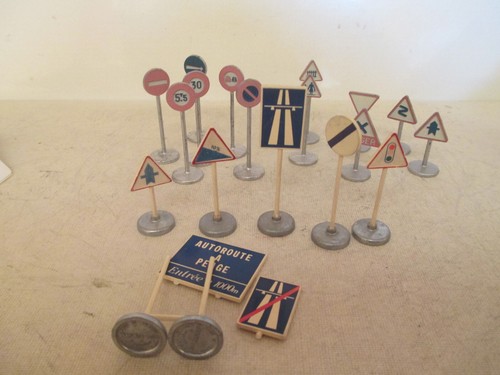 Coffret Dinky Toys N°41 Panneaux Signalisation Routière, échelle 1/43, En Boîte